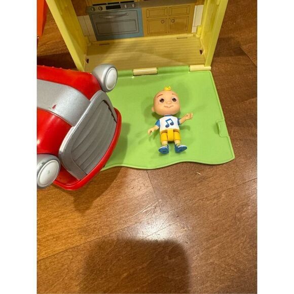 Cocomelon playset bundle - Picture 2 of 4